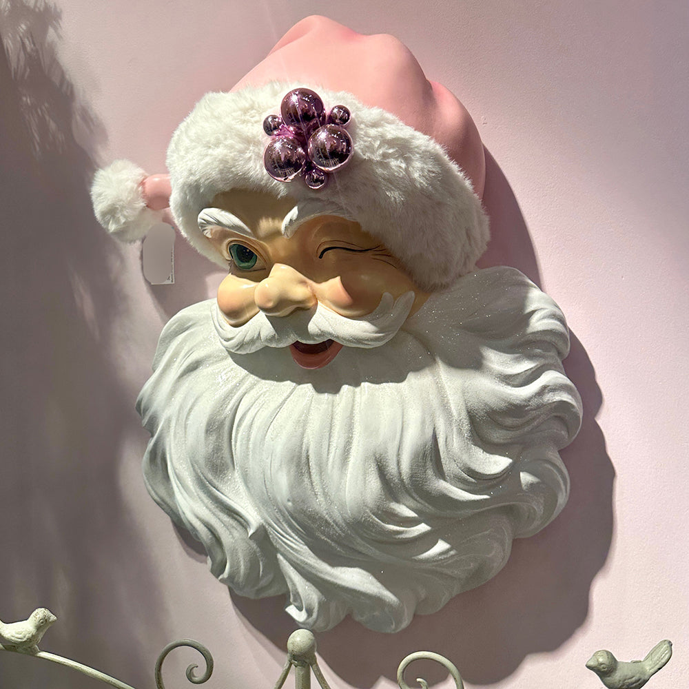 Goodwill M&G Kerst Wanddecoratie - Knipogende Kerstman - roze wit - 66cm