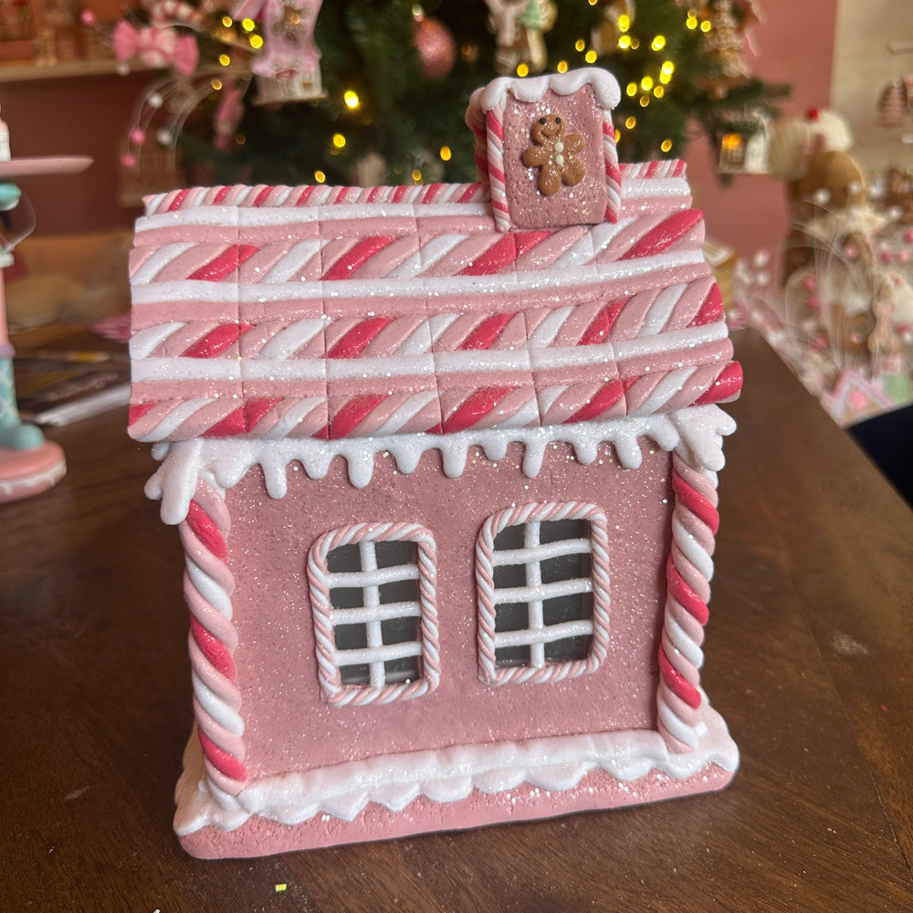 B-KEUZE: Viv! Christmas Kerstbeeld - Gingerbread Huis van Klei met Marshmallow Beertjes incl. LED Verlichting - pastel roze - 23cm
