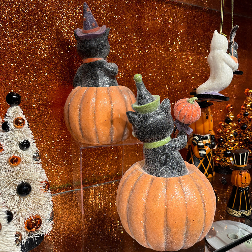 Viv! Christmas Halloween Decoratie Beeld - Zwarte Kat in Pompoen - set van 2 - 27 cm