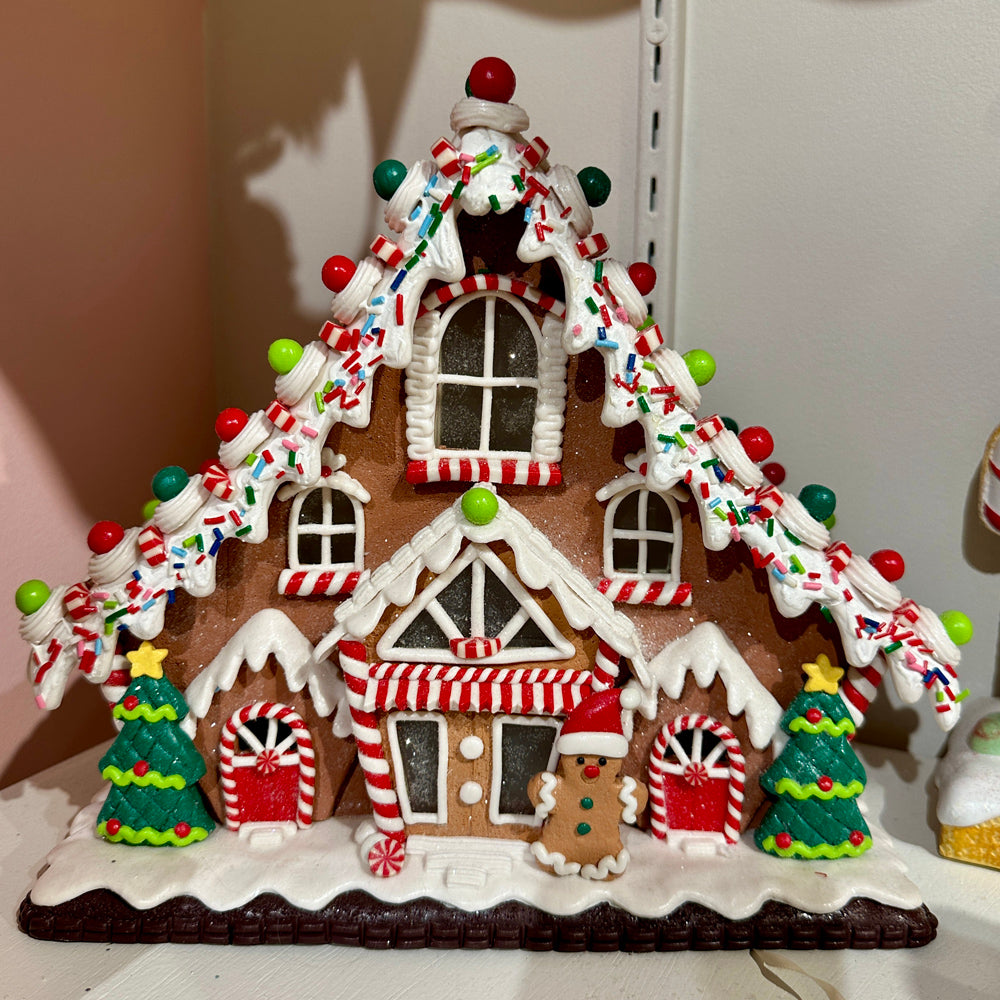 Viv! Christmas Kerstbeeld - Gingerbread Lodge Huis van Klei incl. LED Verlichting - bruin rood - 29cm