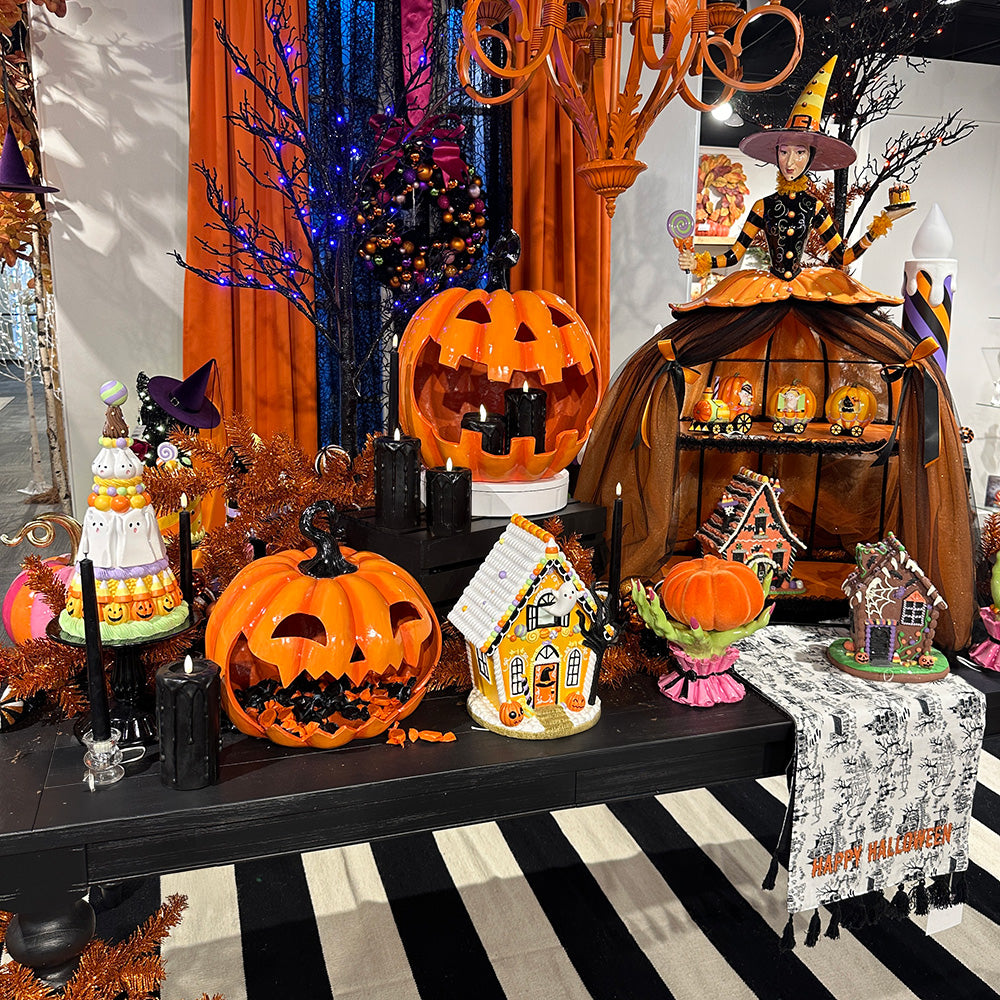 Viv! Christmas Halloween Decoratie Beeld - Oranje Gingerbread Huis van Klei incl. LED Verlichting - 23 cm