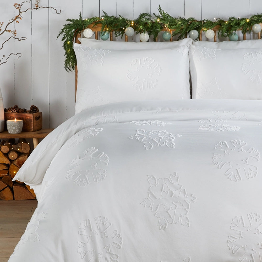 Viv! Christmas Duvet Cover Set - Tufted Snowflakes - Soft Touch