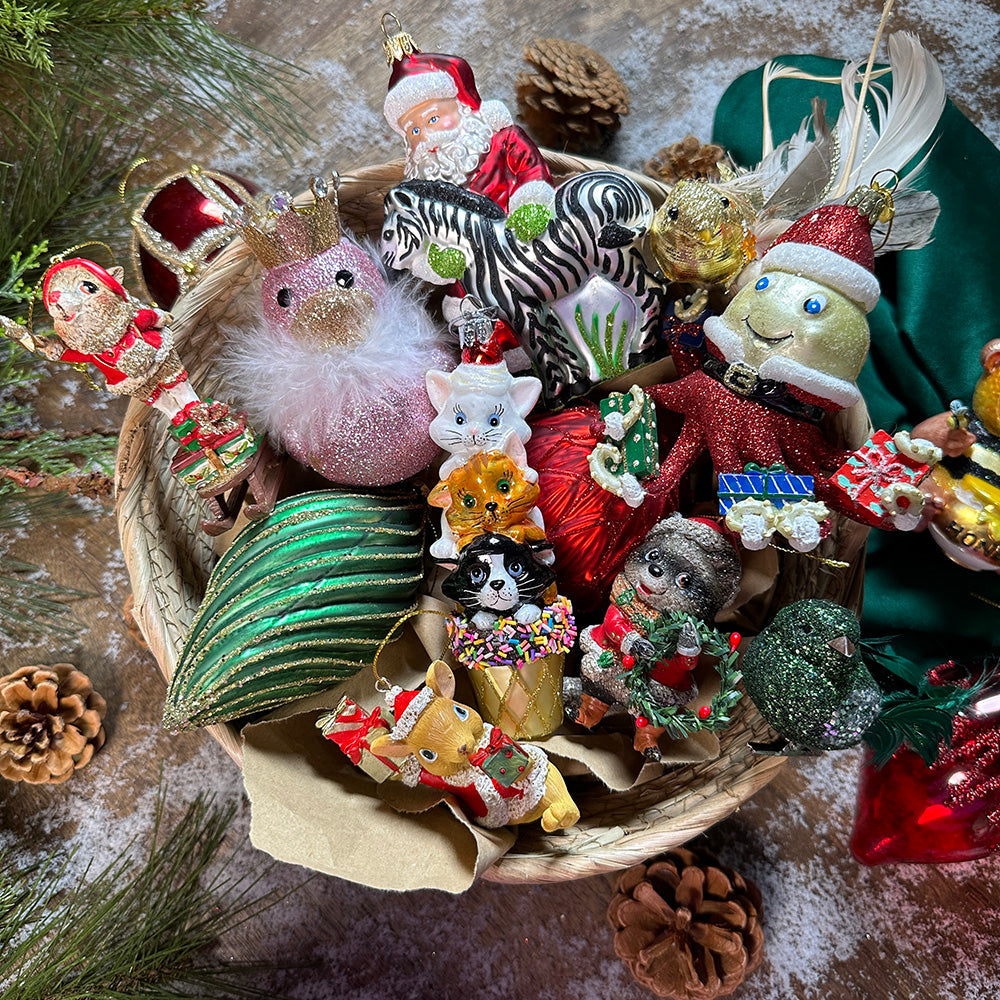 Viv! Christmas Kerstornament - Kerstman met Zebra - mond geblazen glas - rood wit zwart - 13cm