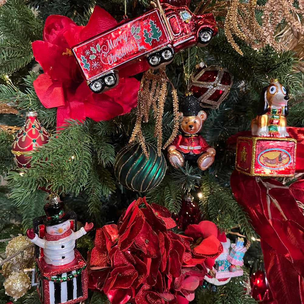 Goodwill M&G Christmas Ornament - English Teddy Bear - glass - brown red black - 13cm