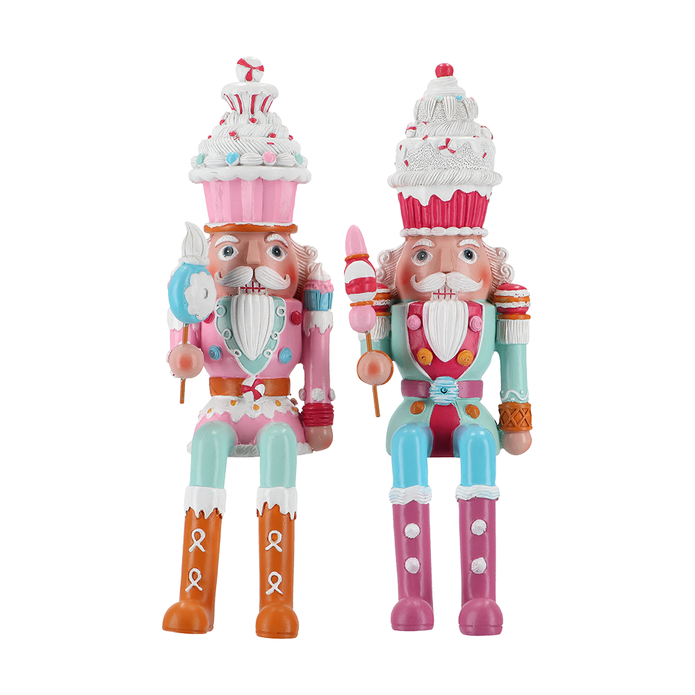 Viv! Christmas Kerstbeeld - Zittende Notenkraker Cupcake en Snoep - set van 2 - pastel - roze blauw - 25cm