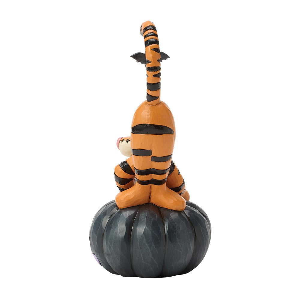 Disney Traditions by Jim Shore Halloween Figurine - Tigger on Jack-o'-Lantern - 14.5cm | Delivery ± 3 weeks