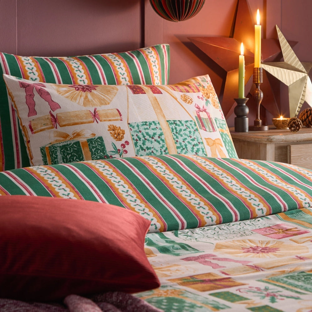 Viv! Christmas Duvet Cover Set - All Wrapped Up - Reversible