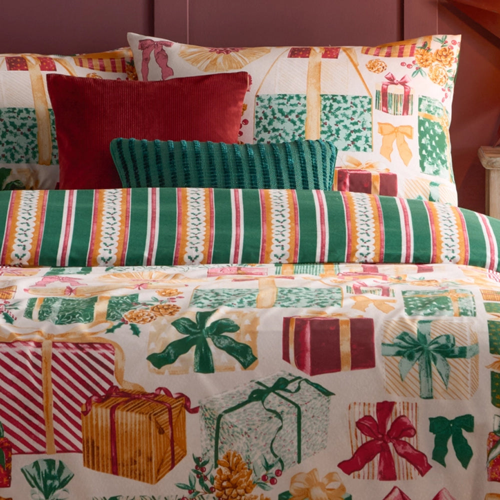 Viv! Christmas Duvet Cover Set - All Wrapped Up - Reversible
