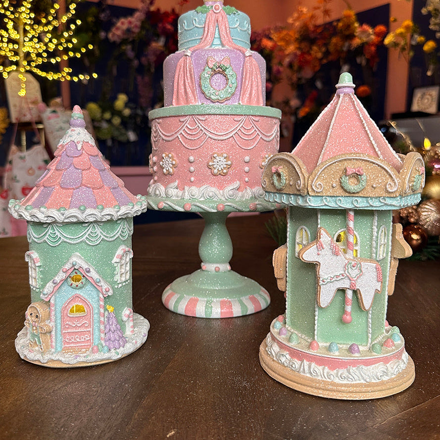 Viv! Christmas Tabletop Figure - Gingerbread House with Candy incl. LED Lighting - Pastel - Pink Green - 21cm