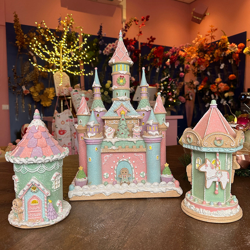 Viv! Christmas Tabletop Figure - Gingerbread House with Candy incl. LED Lighting - Pastel - Pink Green - 21cm