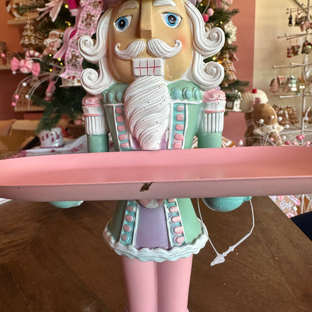 B-KEUZE: Viv! Christmas Kerstbeeld - Notenkraker met IJshoed & Dienblad - pastel roze - 41cm