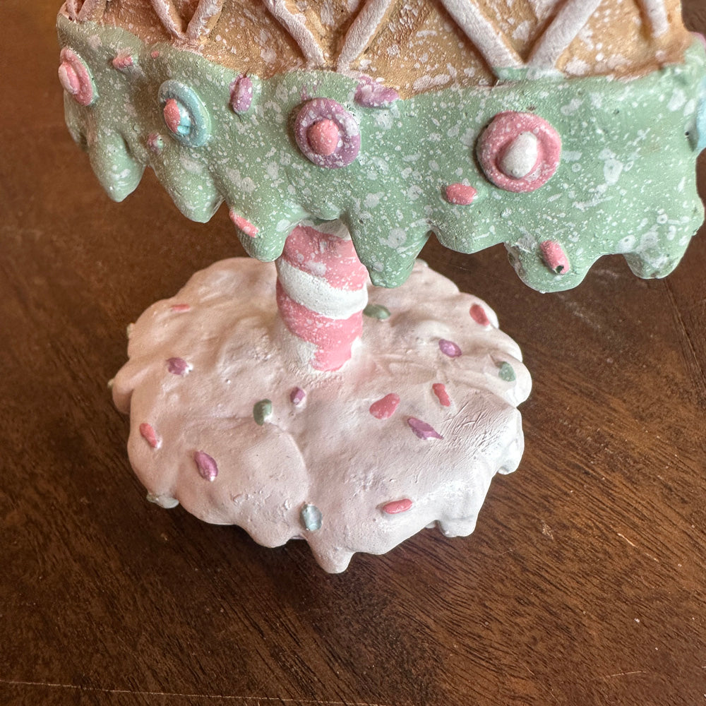 B-KEUZE: Viv! Christmas Kerstbeeld - Gingerbread Kerstboom met Snoep - pastel roze - 26cm