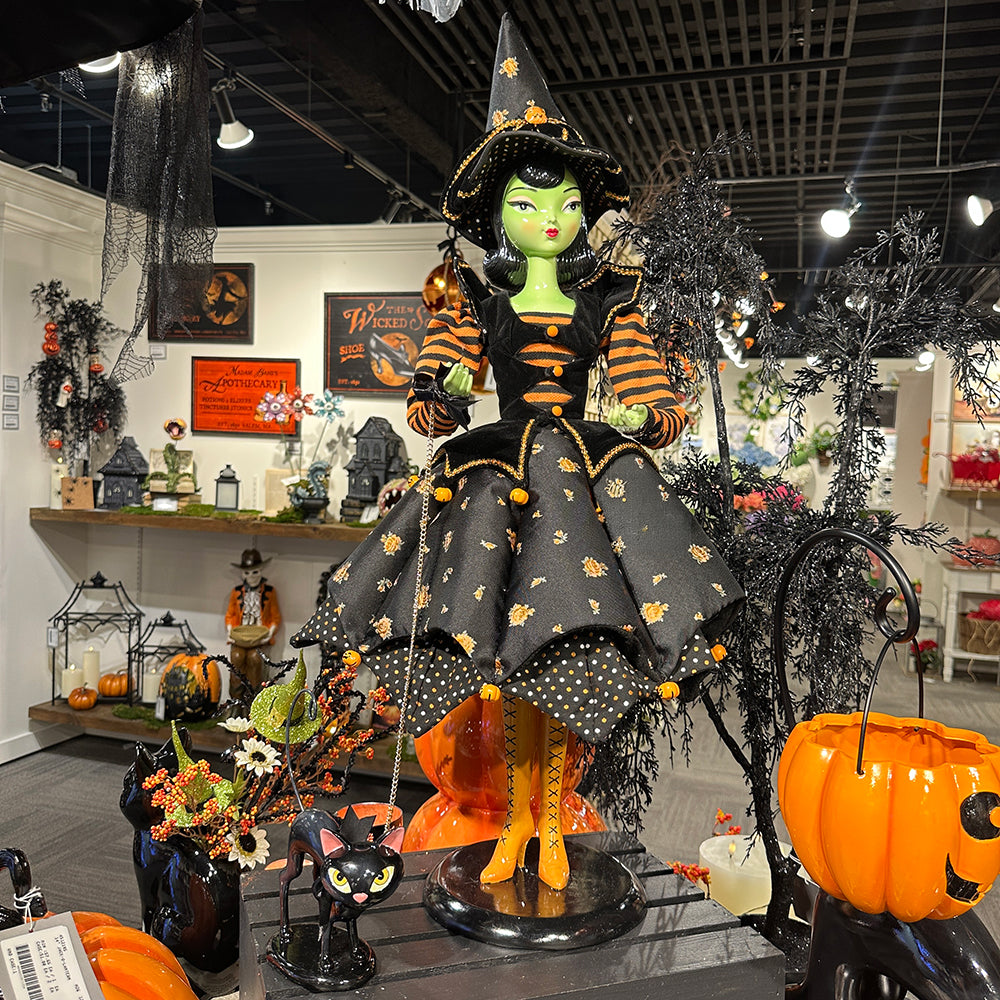 Goodwill M&G Halloween Decor - XL Witch with Cat - 90cm