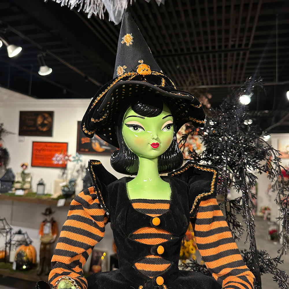 Goodwill M&G Halloween Decor - XL Witch with Cat - 90cm