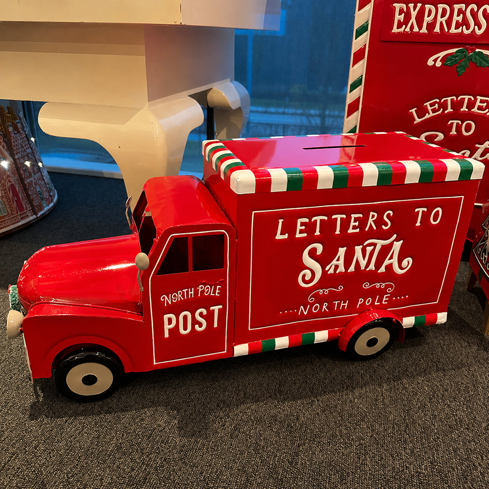 Viv! Christmas Kerstbeeld - Vrachtwagen Brievenbus incl. LED Verlichting - metaal - rood - 64cm