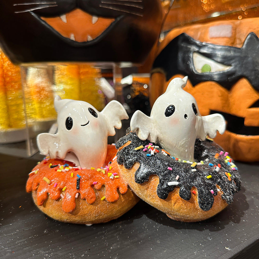 Viv! Christmas Halloween Tabletop Figurine - Ghosts with Donuts - 18 cm