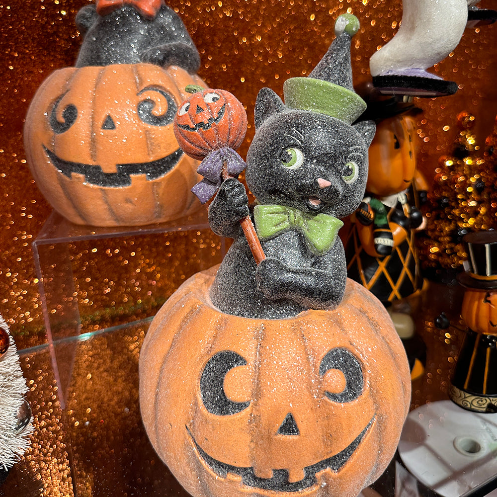 Viv! Christmas Halloween Decoratie Beeld - Zwarte Kat in Pompoen - set van 2 - 27 cm