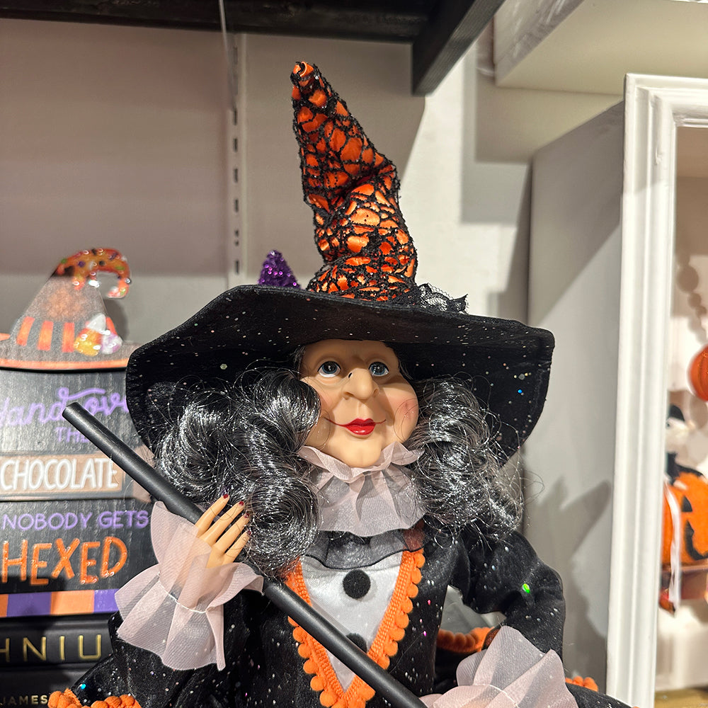 Viv! Christmas Halloween Decoratie Beeld - Heks in Oranje en Zwarte Feestjurk - 51 cm