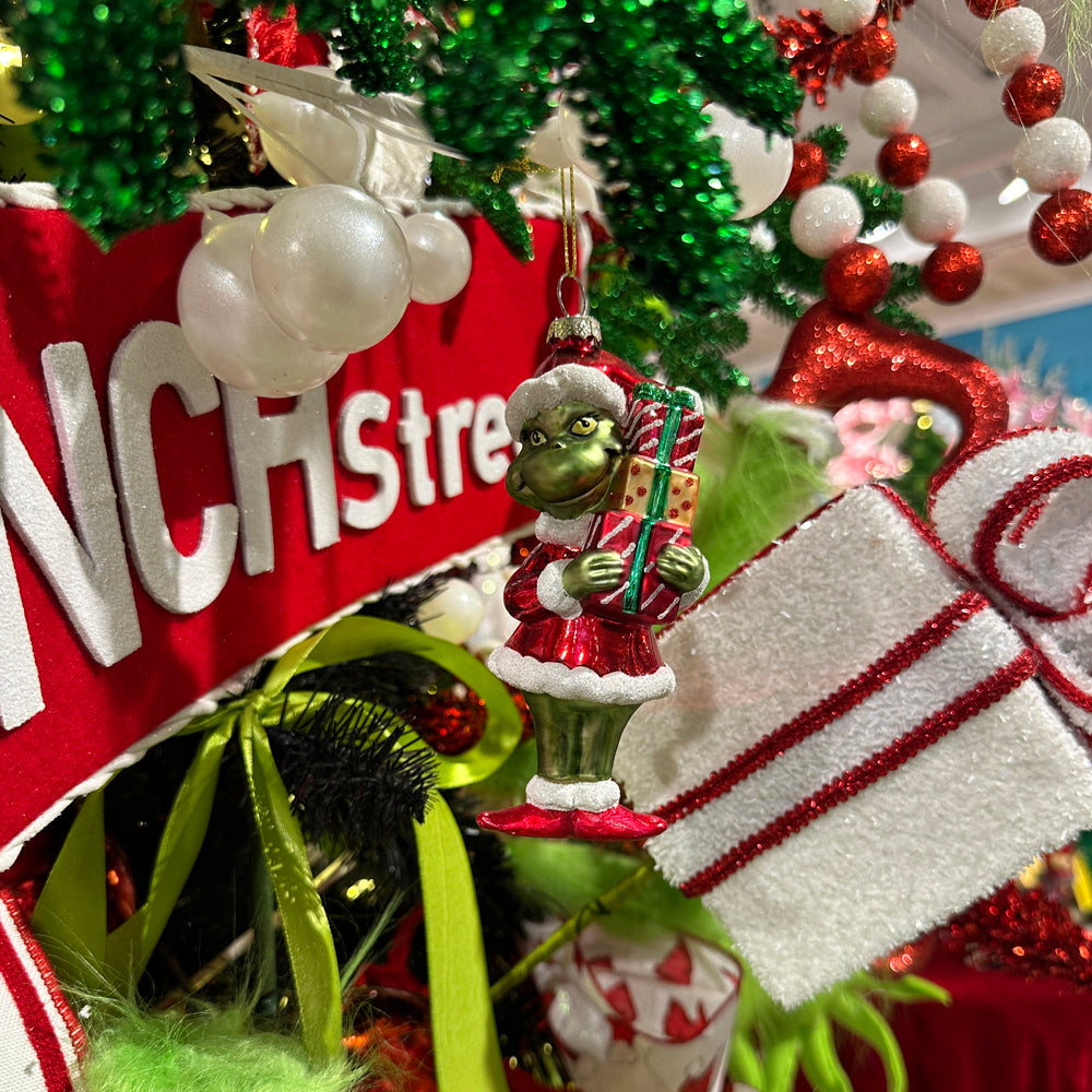 Viv! Christmas Kerstornament - Ondeugend Groen Monster met Kerstmuts en Cadeaus - glas - rood groen - 15cm