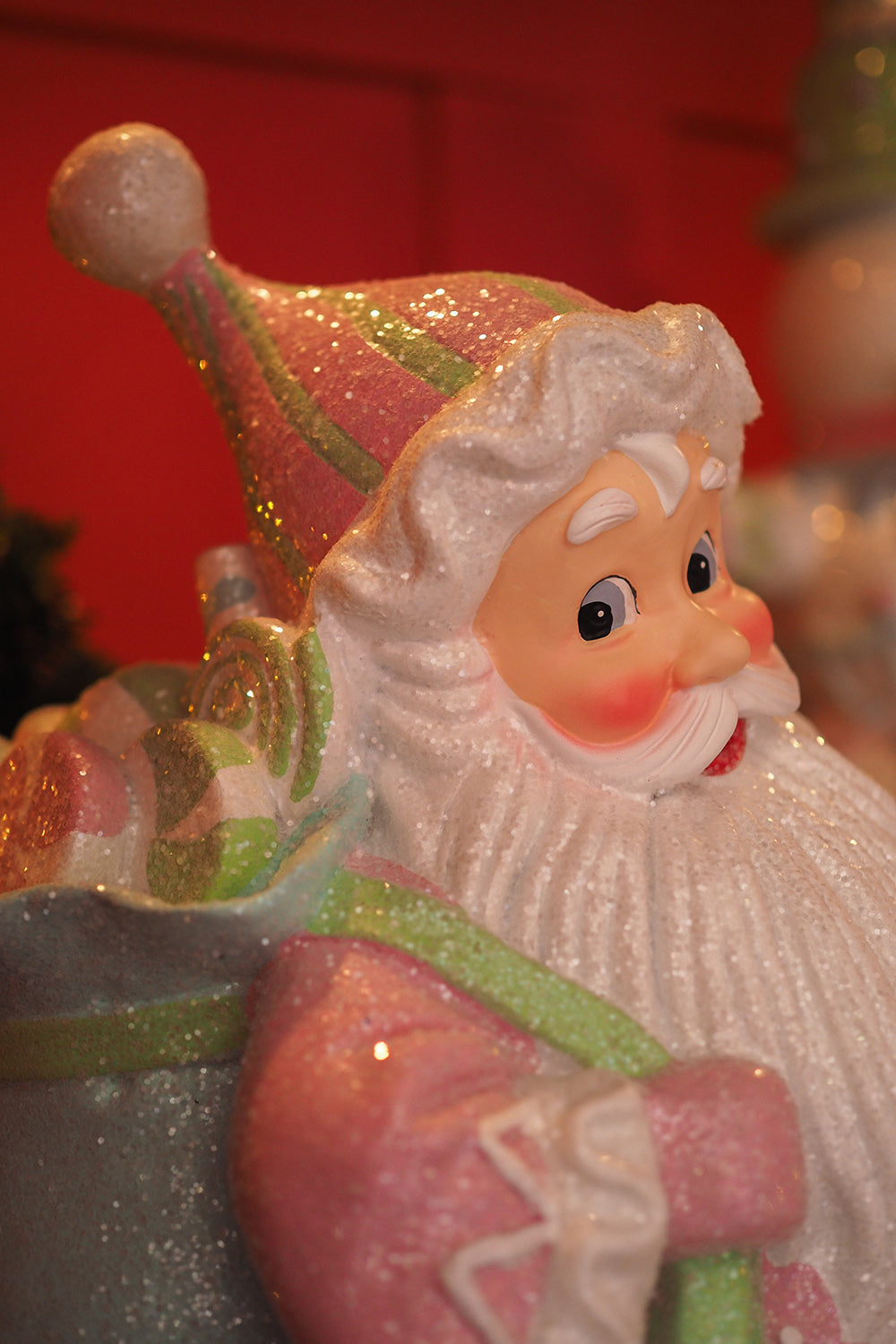 Viv! Christmas Kerstbeeld - Kerstman met Snoep - pastel - roze - 46cm