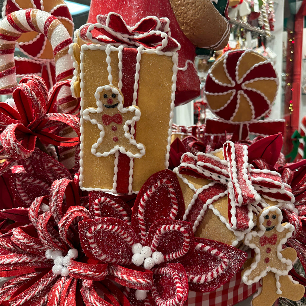 Viv! Christmas Kerstbeeld / Kerstboom Centerpiece - Gingerbread Cadeaubox met Strik - bruin rood - 13cm