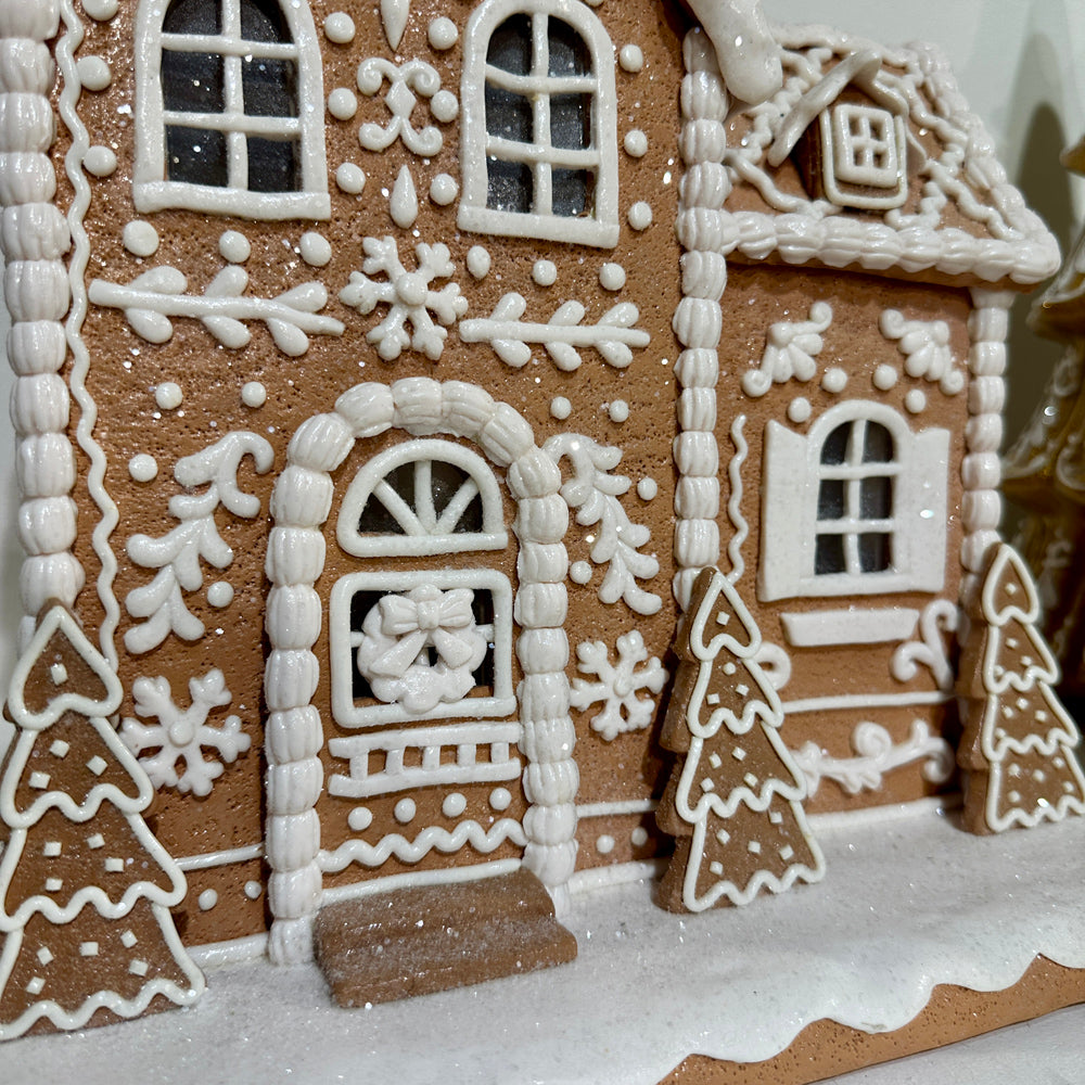 Viv! Christmas Tabletop Figure - Gingerbread House of Clay with Icing Details incl. LED Lighting - brown white - 32cm