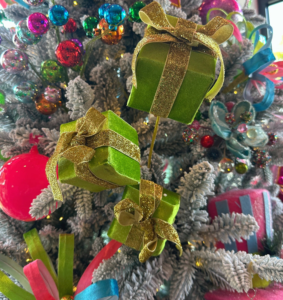 Viv! Christmas Spray - Velvet Presents w/ Bow - Green - 69 cm