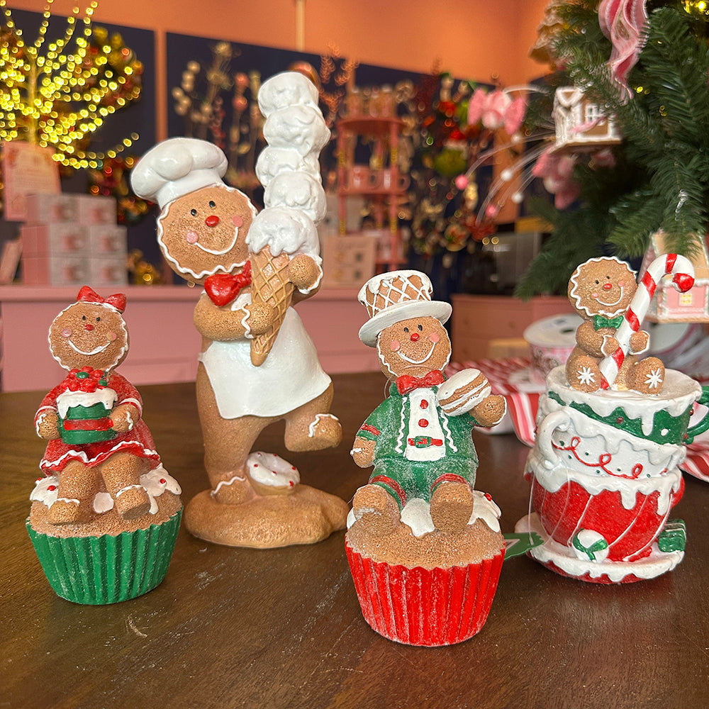 Viv! Christmas Kerstbeeld - Gingerbread Man op Kopjes - rood groen - 17cm