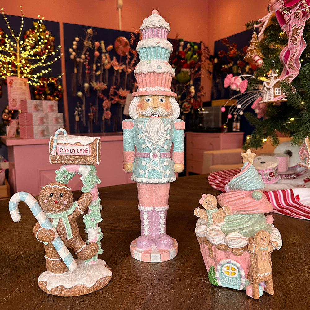 Viv! Christmas Kerstdecoratie - Gingerbread IJshuisje - pastel roze - 21cm
