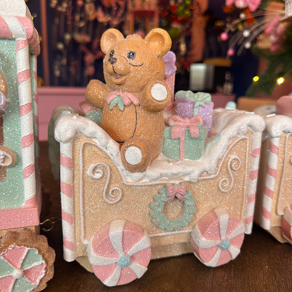Viv! Christmas Kerstbeeld - XL Gingerbread Trein met Beertje - pastel roze - 62cm