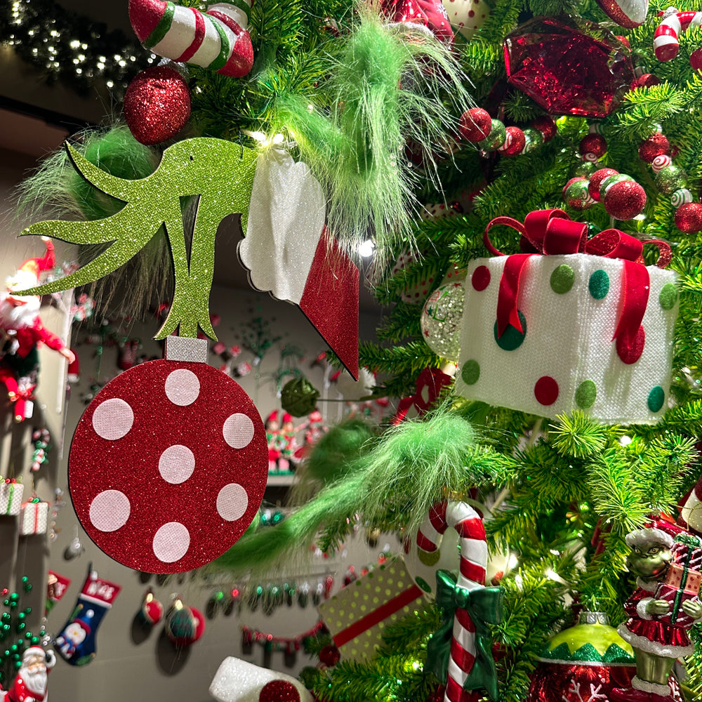 Viv! Christmas Kerstornament - Groene Monster Hand met Kerstbal - rood groen - 31cm