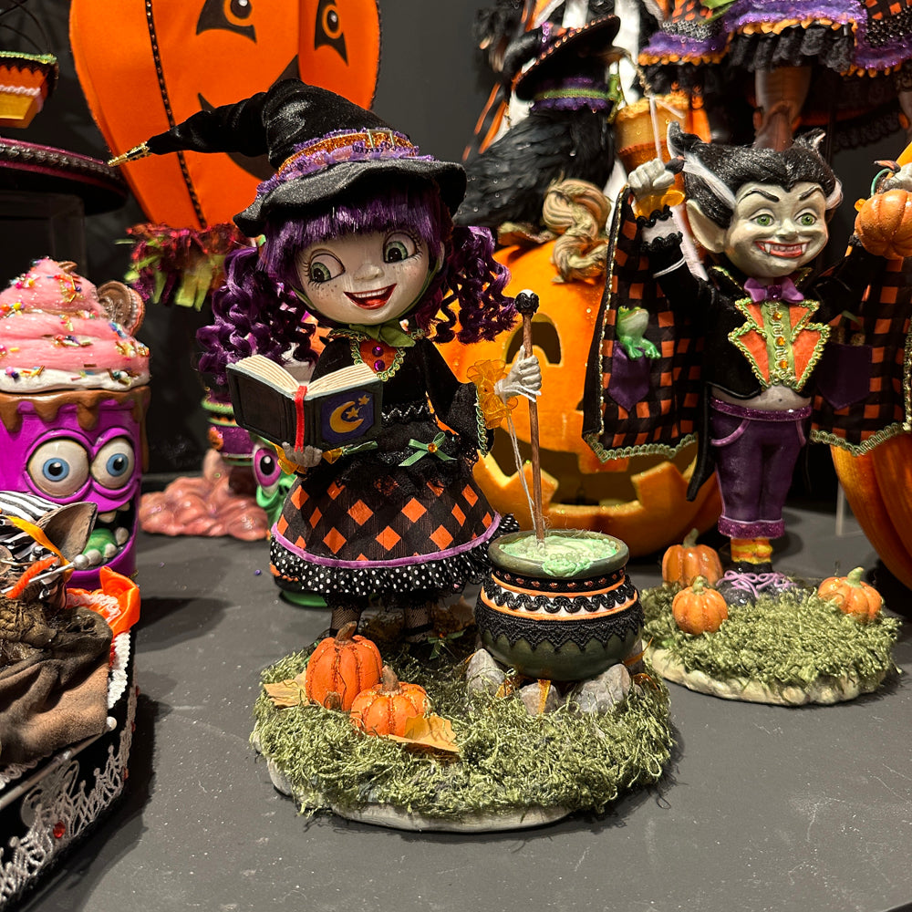 Katherine's Collection Halloween - Ghoulish Gathering - Poppy Broomson Witch - 29cm