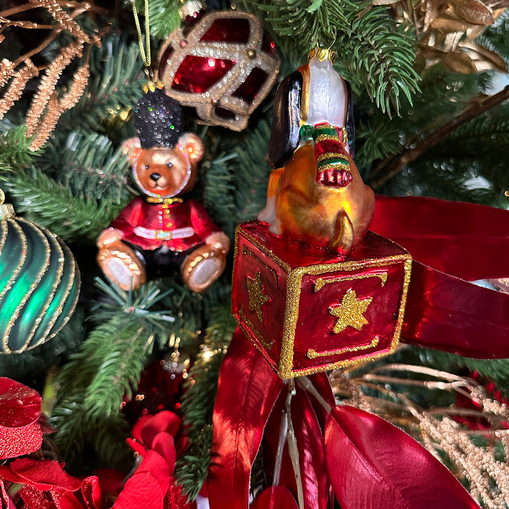Viv! Christmas Kerstornament - Speelgoed Hond - glas - bruin rood groen - 14cm